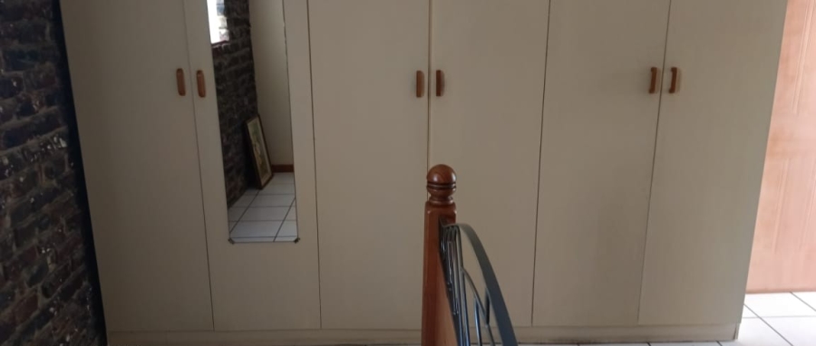 4 Bedroom Property for Sale in Aalwyndal Western Cape